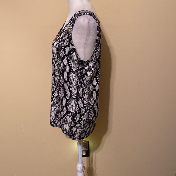 Calvin Klein top - Picture 5 of 13